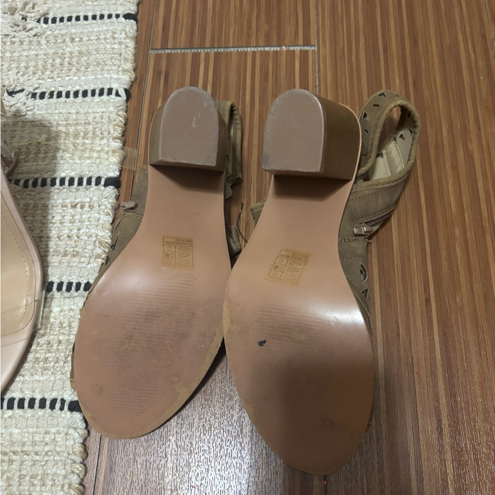 Elegant Tan Heeled Sandals